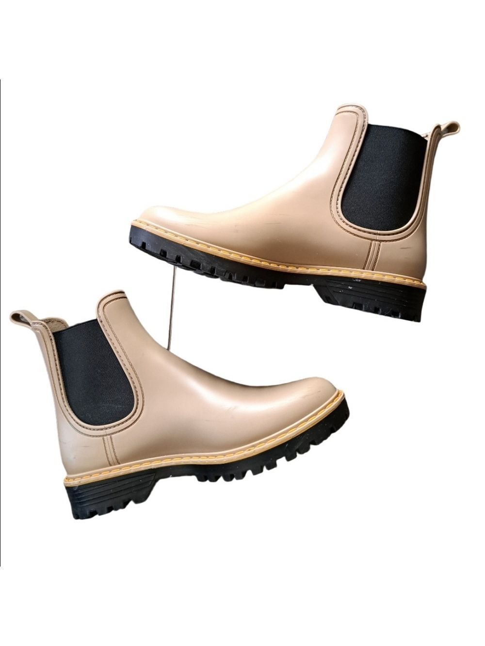 IGOR Women's Trak Mate Rain Boots ankle Booties LUG SOLE Tan 38 Or 7.5